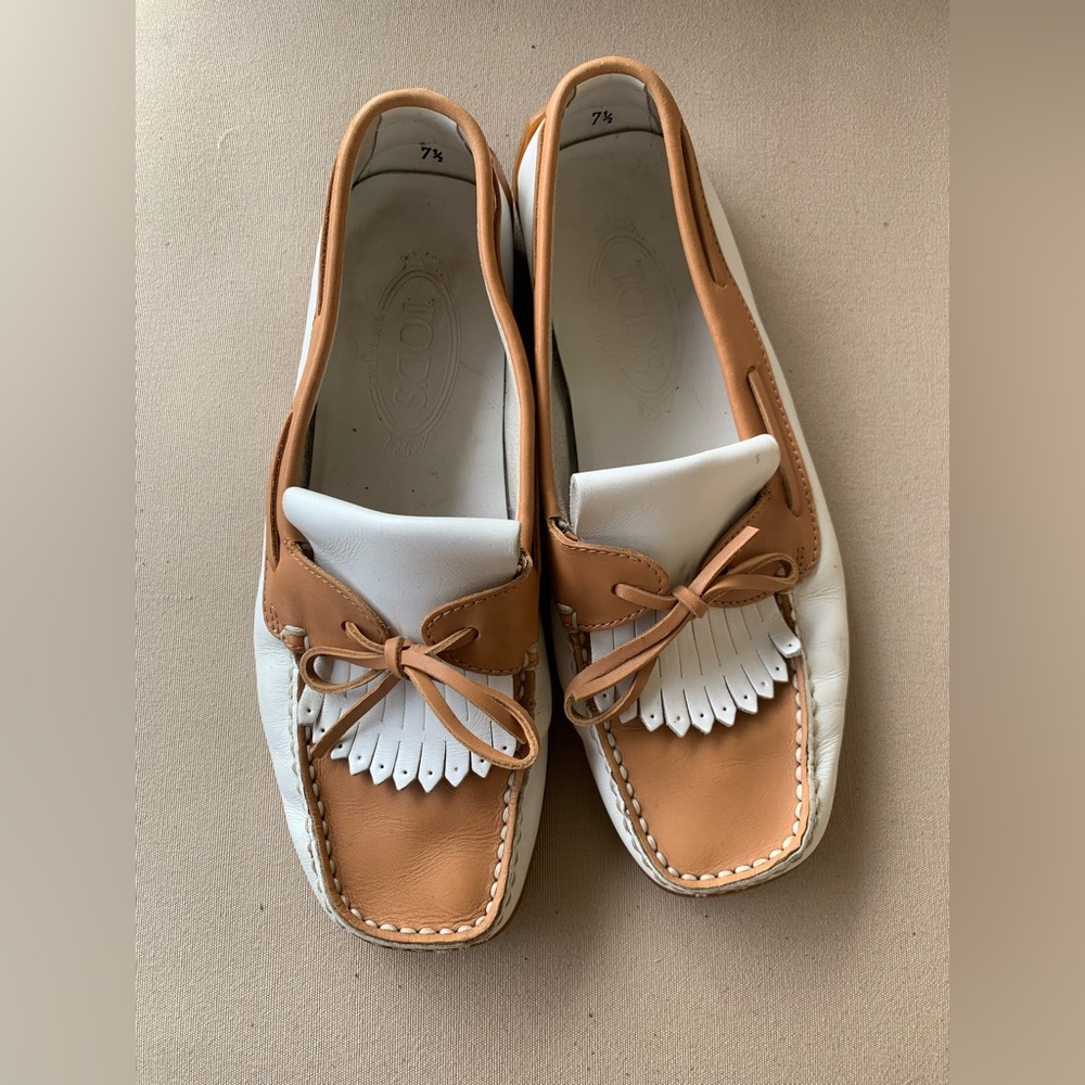 Tod’s Camel White Leather Laces Slip on Country Moccasin Loafers 7.5 EUC